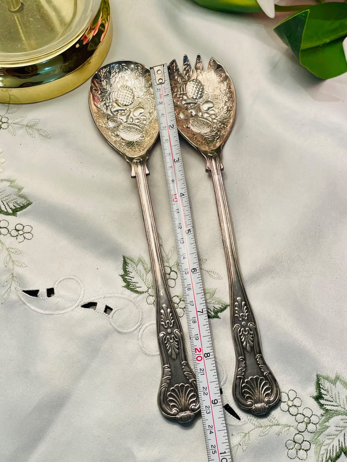 Queen Anne Silver Fruit Motif Salad Serving Set 2-Piece 9.25"