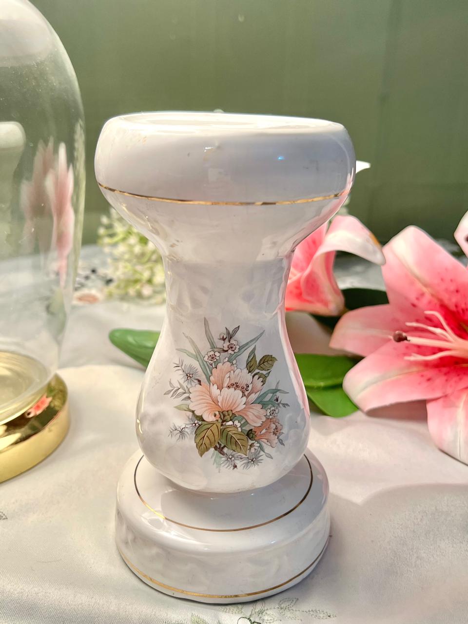 Vintage Floral Ceramic Pedestal Holder – Approx. 18 cm