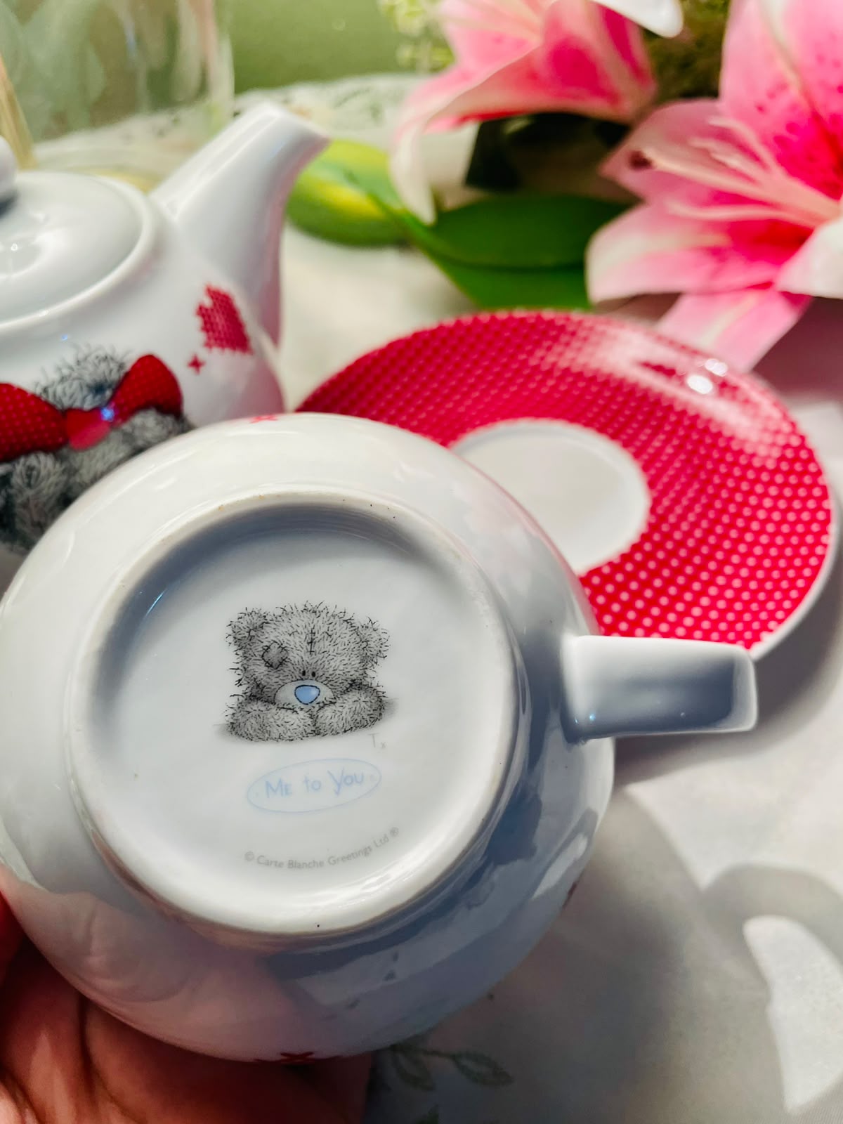 Me to You Tatty Teddy Tea for One Set – Carte Blanche Red Polka Dot Teapot Cup & Saucer