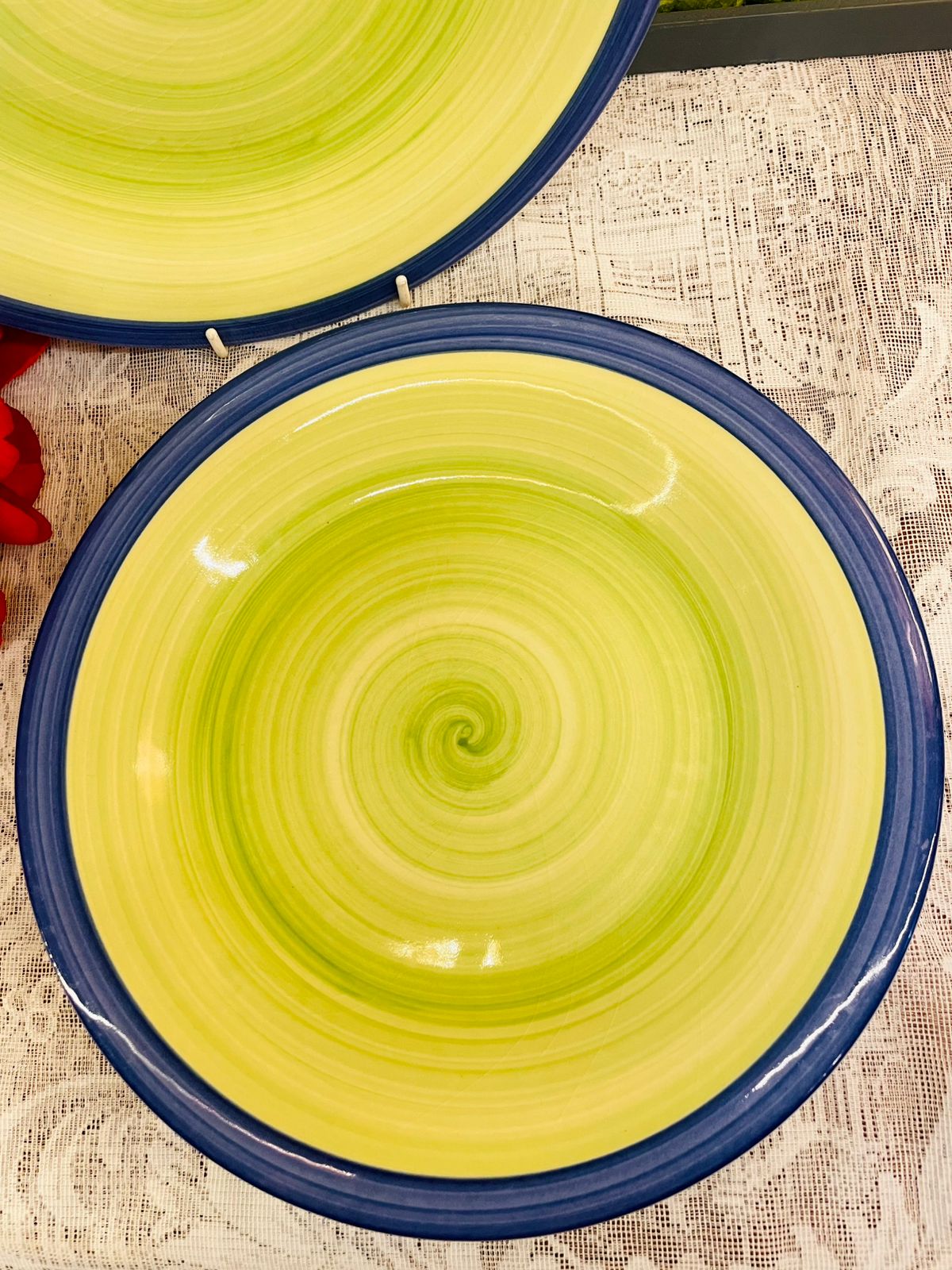 Vintage Green Swirl Ceramic Wall Plater with Blue Rim 10.5 in