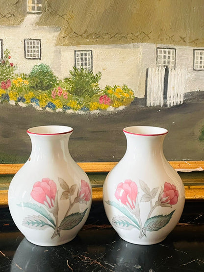 porcelana real brazil vase, angel olsen design, floral porcelain vases, pink flower pottery, brazilian collectible ceramics, vintage floral decor, soft cottage aesthetic, european thrift finds, rare porcelain vase set, sunset kitchen vintage