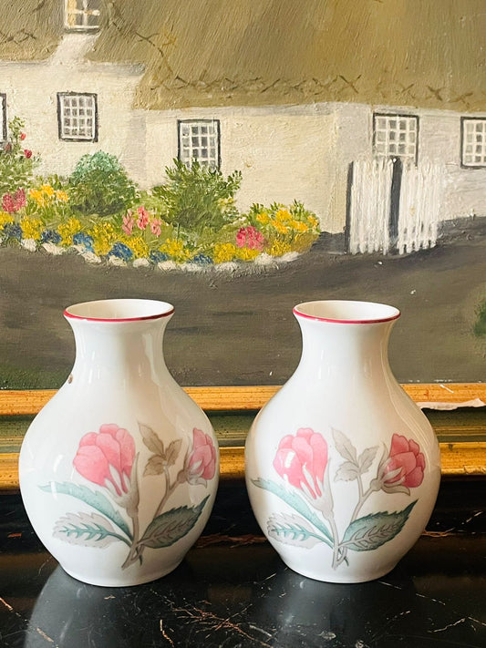 porcelana real brazil vase, angel olsen design, floral porcelain vases, pink flower pottery, brazilian collectible ceramics, vintage floral decor, soft cottage aesthetic, european thrift finds, rare porcelain vase set, sunset kitchen vintage