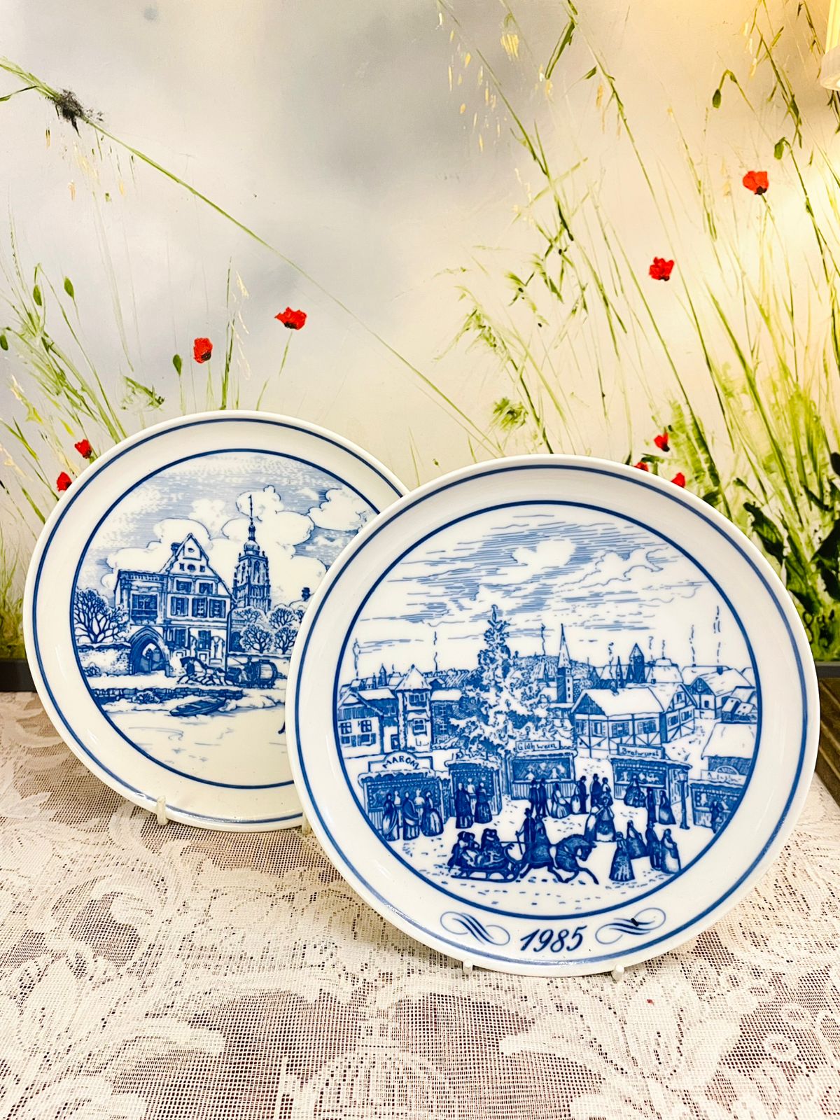 Hutschenreuther 1985 Christmas Market Plate Set 8 inch