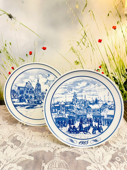 Hutschenreuther 1985 Christmas Market Plate Set 8 inch