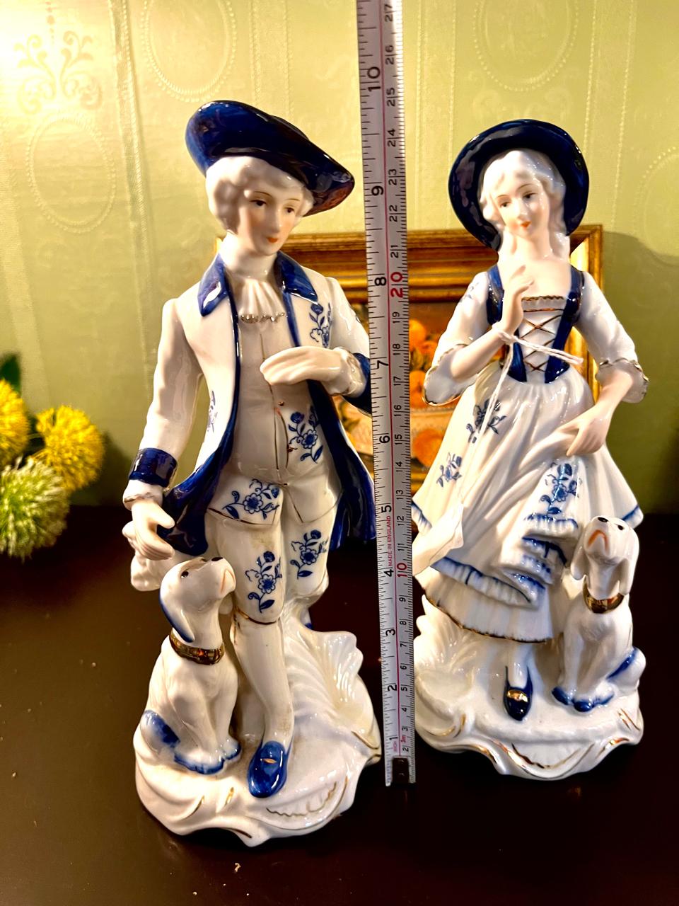 Vintage Blue & White Porcelain Figurine Pair with Dogs – 10 Inch
