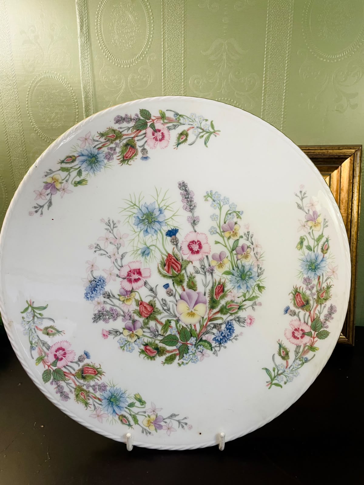 Aynsley Wild Tudor 10" Fine Bone China Decorative Wall Plate