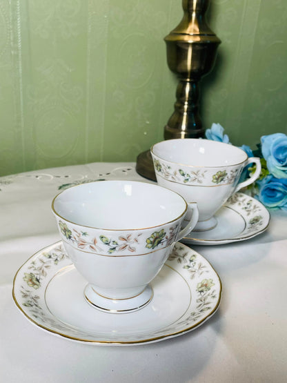 Vintage Green Floral Gold-Trim Cup & Saucer 4-Piece Set