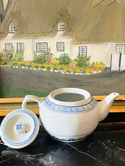 Vintage 1980s Chinese Porcelain Rice Grain Ware Teapot – Blue & White