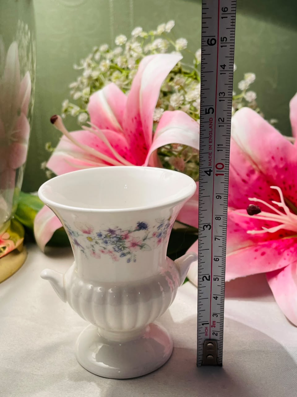 Wedgwood Bone China Floral Teapot Vase Approx. 9 cm