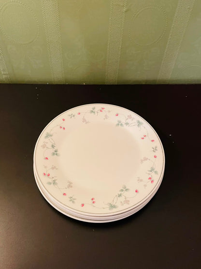 Royal Doulton Expressions Strawberry Fare Side Plates Set of 4