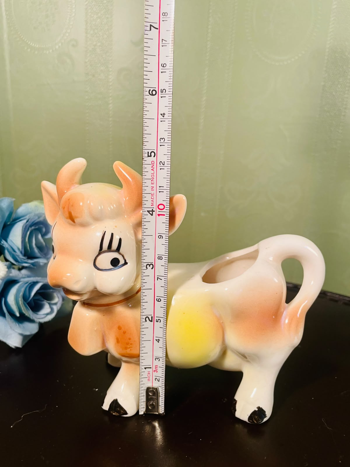 Vintage Cow-Shaped Ceramic Planter – 5 Inch
