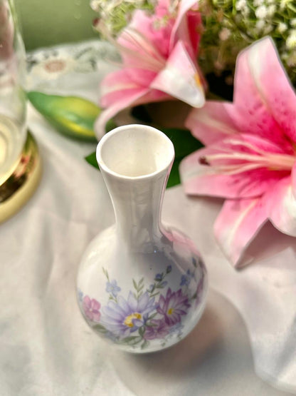 Vintage Matchmaker Rosgill Staffs English Bone China Floral Bud Vase – 15cm Made in England