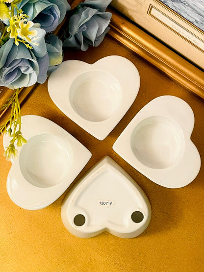 Set of 4 White Heart Candle Holders Ceramic Decor