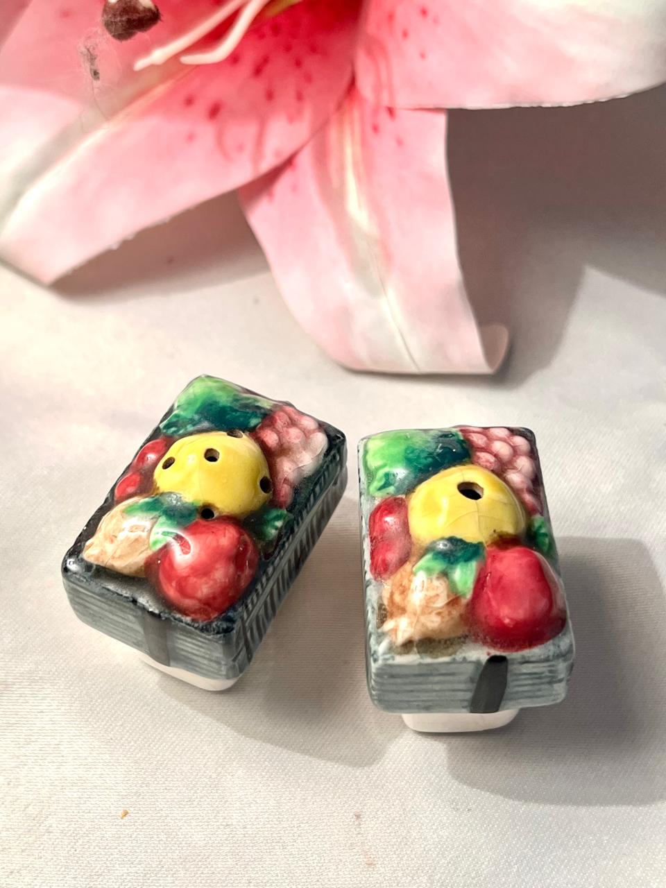 Vintage Ceramic Fruit Basket Salt & Pepper Shakers – Pair Approx. 5 cm