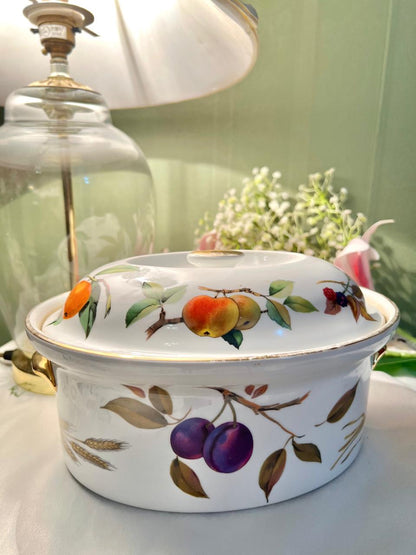 Royal Worcester Evesham Oven-Safe Casserole Dish 25cm