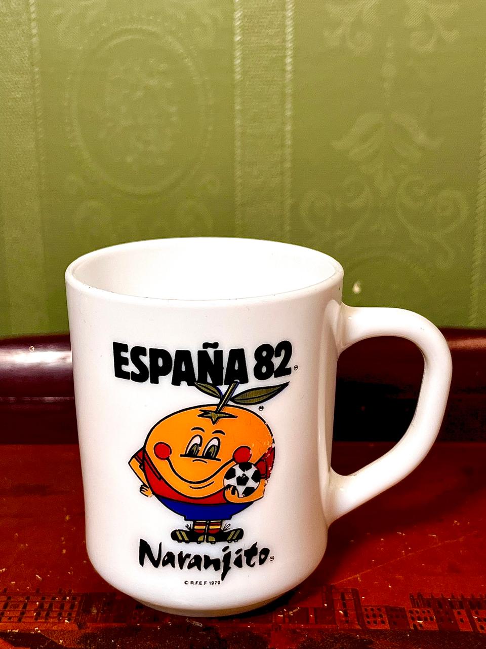 España 82 Vintage Football Souvenir Mug – 4"