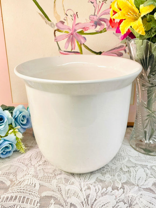 Large Vintage White Ceramic Planter Pot – Classic