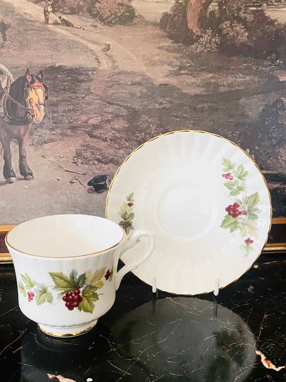 Salisbury Fine Bone China Teacup & Saucer – Red Berry & Leaf Pattern (Made in England)