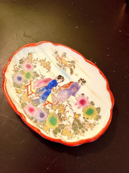 Vintage Geisha Chrysanthemum Porcelain decorative Plate – 6 Inch