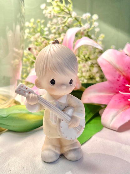 Precious Moments Style Boy with Guitar Figurine – Approx. 11 cm