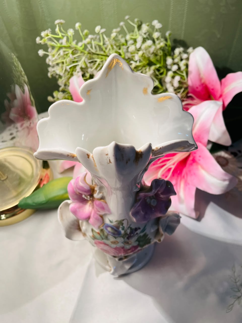 White Raised Floral Decorative Vase Approx. 20 cm