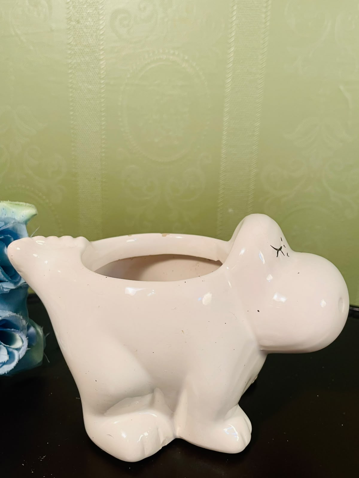 White Ceramic Hippo Planter – Whimsical Animal Decor, 4 Inch