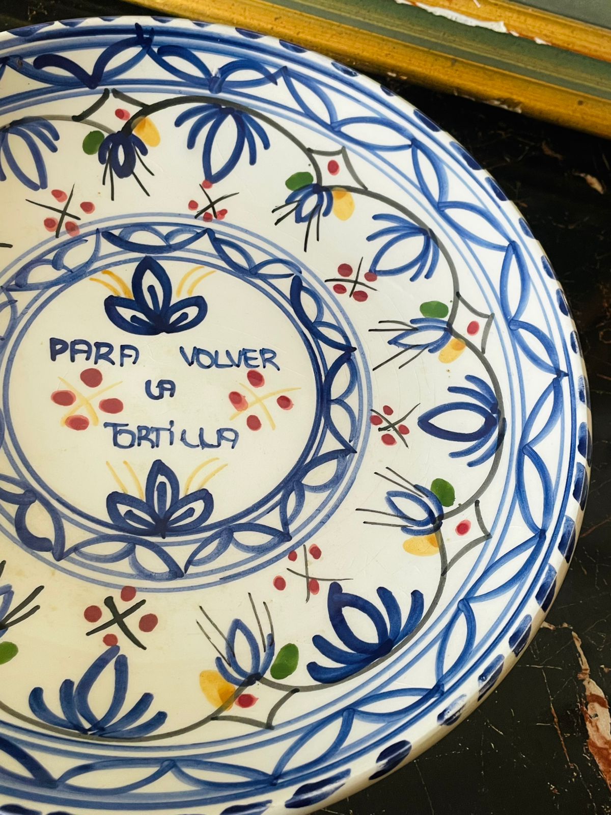 Spanish Hand-Painted Ceramic Serving Large Plater – “Para Volver La Tortilla” Blue & White