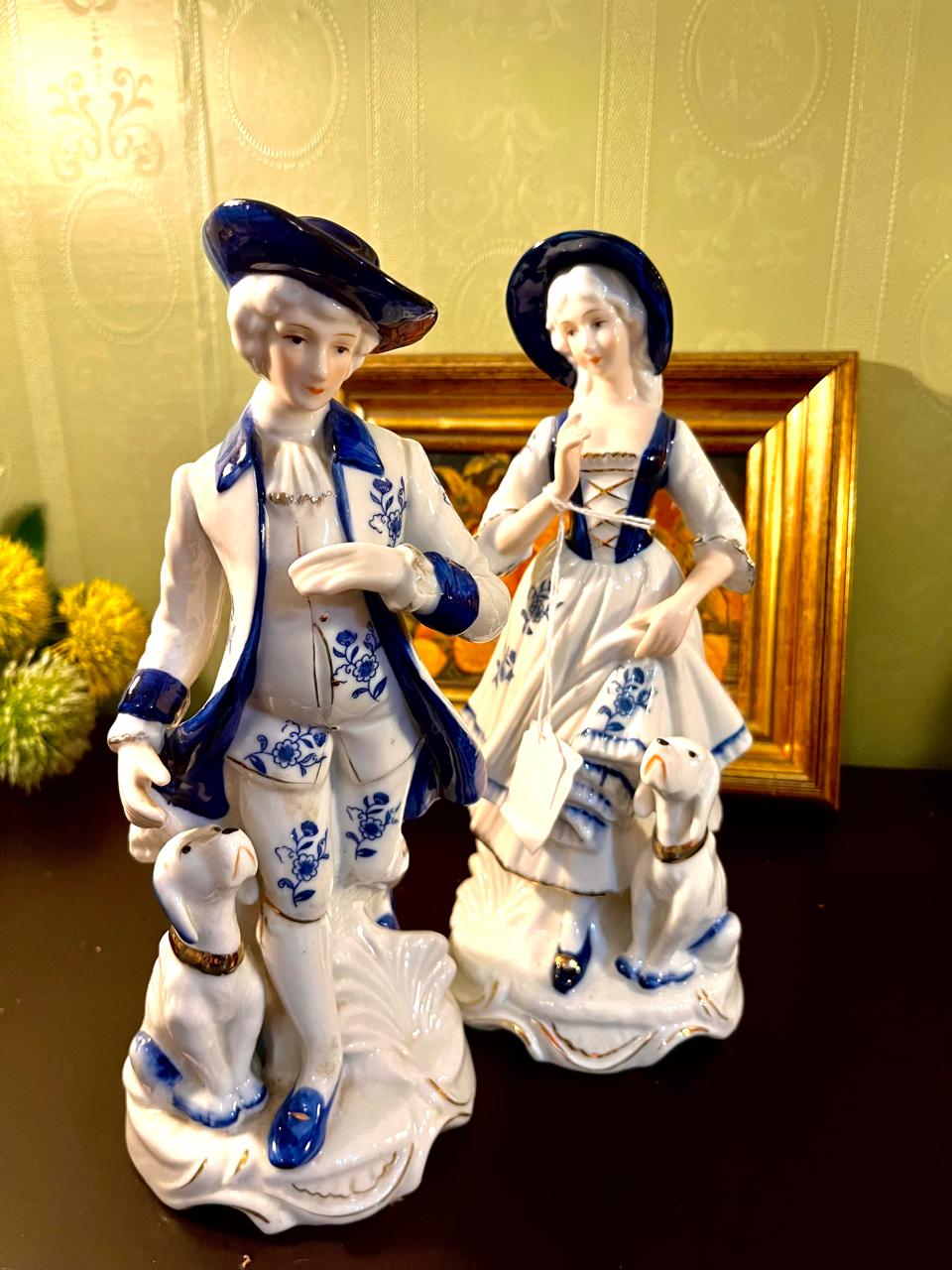 Vintage Blue & White Porcelain Figurine Pair with Dogs – 10 Inch