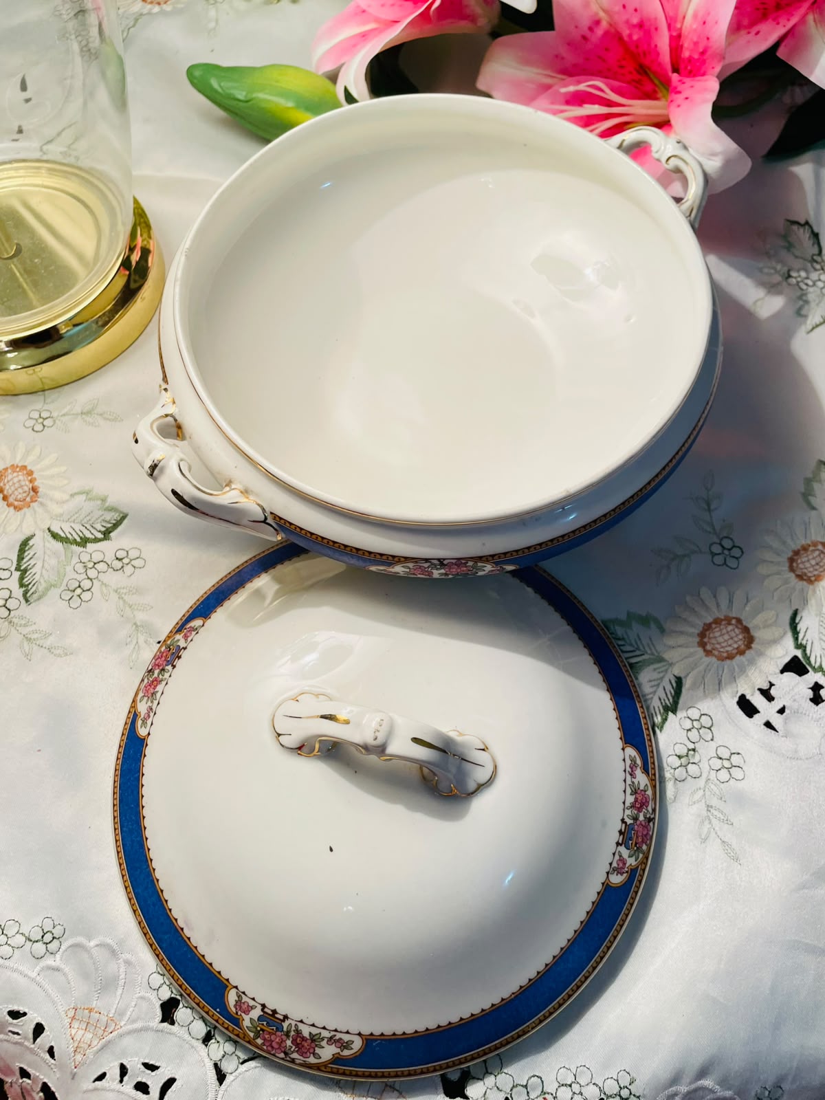 Vintage Blue Floral Lidded Serving Tureen – 8 Inch