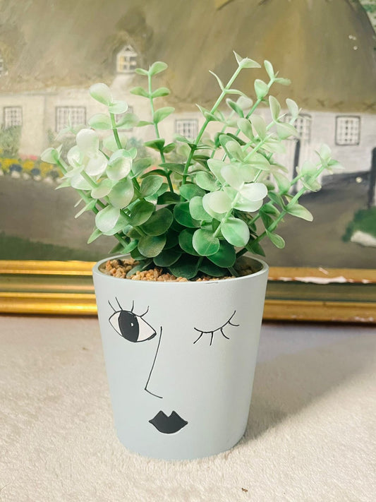 Ivyline Indoor Face Planter – Modern Ceramic Cacti Pot – Unique Head Design