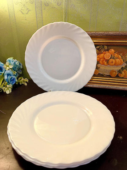 Set of 4 White Swirl Dinner Plates – Ceramic Tableware