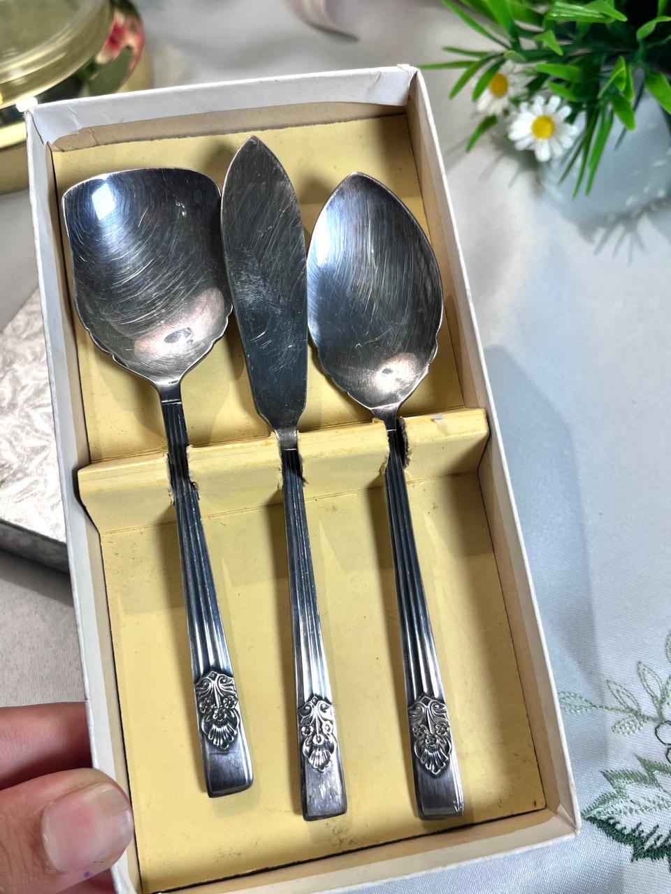 Silver-Tone Serving Utensil Set – 3 Pieces, 16 cm