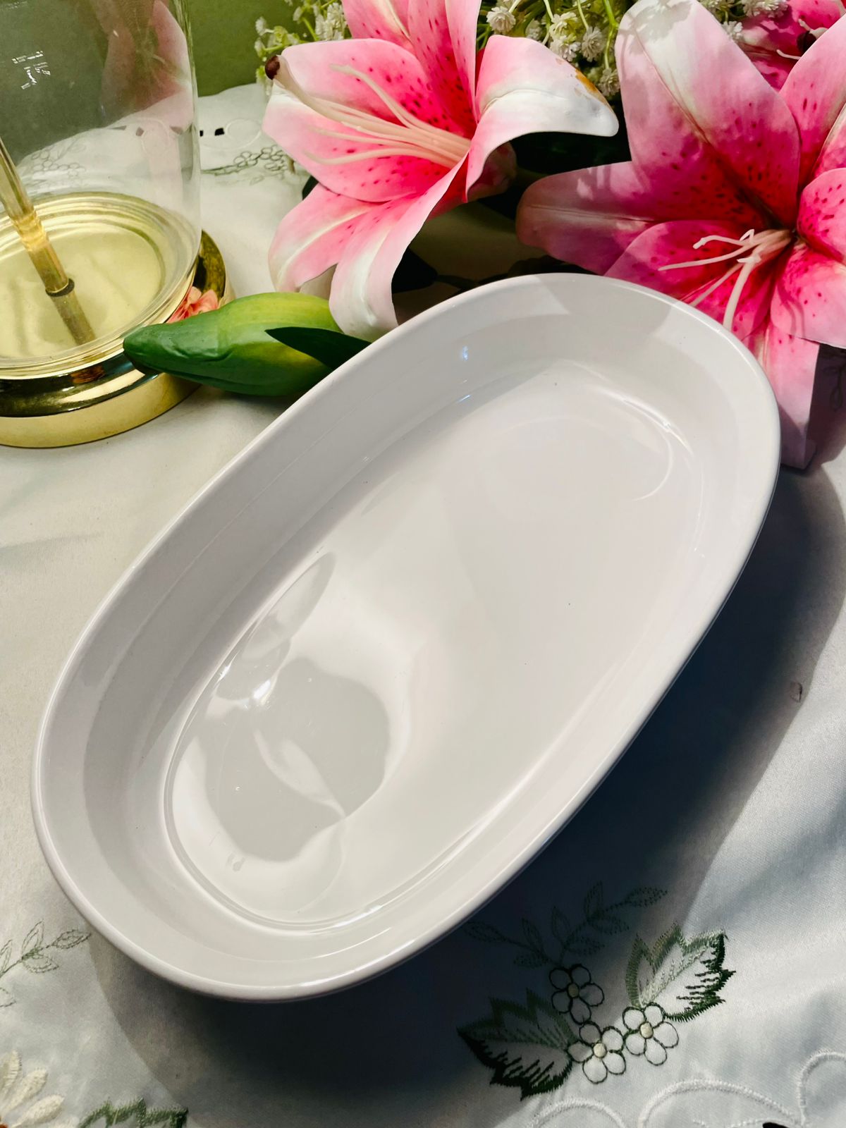 CorningWare French Vintage White Ceramic Oven-Safe Baking Dish Approx. 26 cm