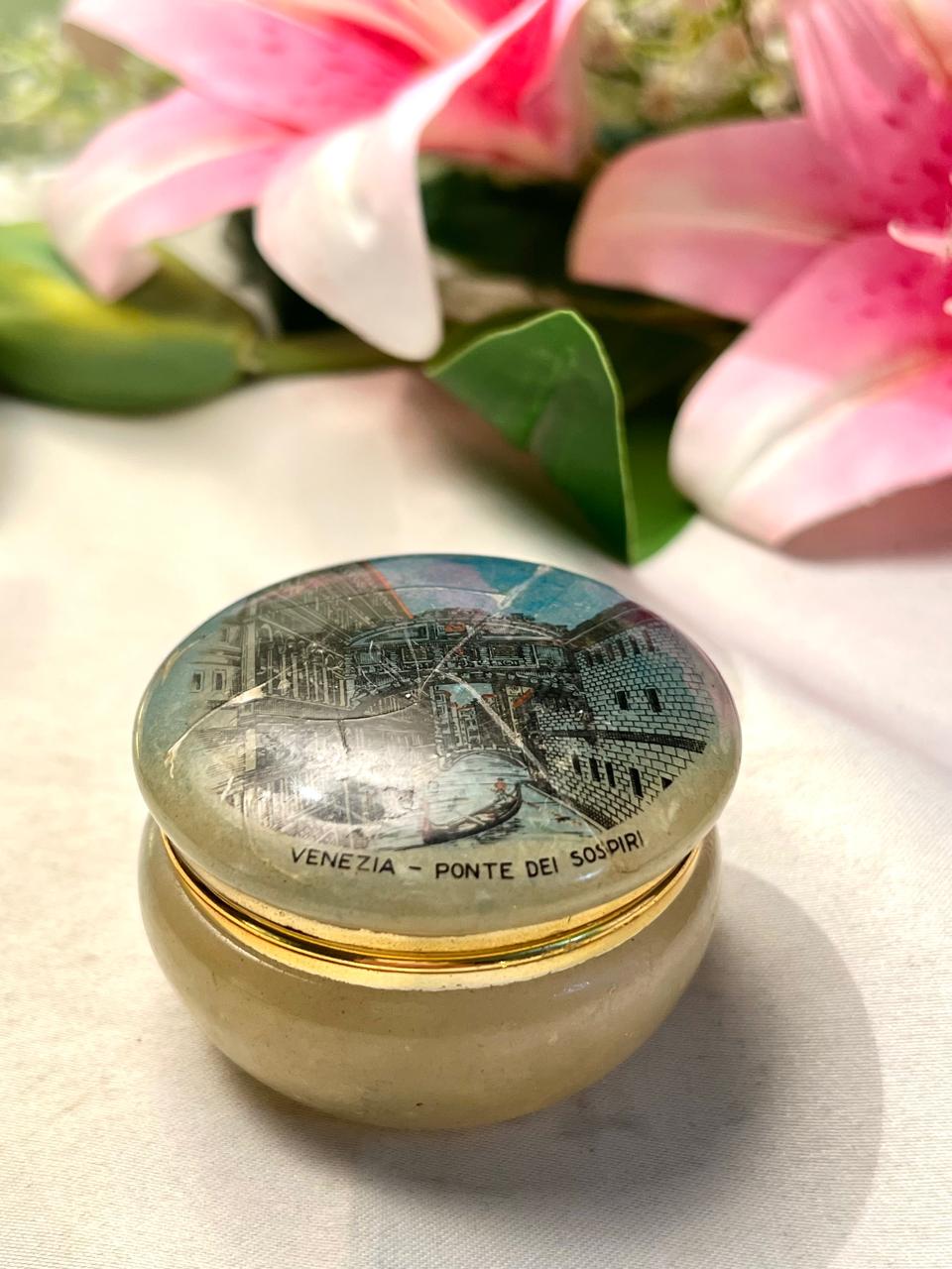 Vintage Venezia Ponte dei Sospiri Souvenir Trinket Box Approx. 6 cm