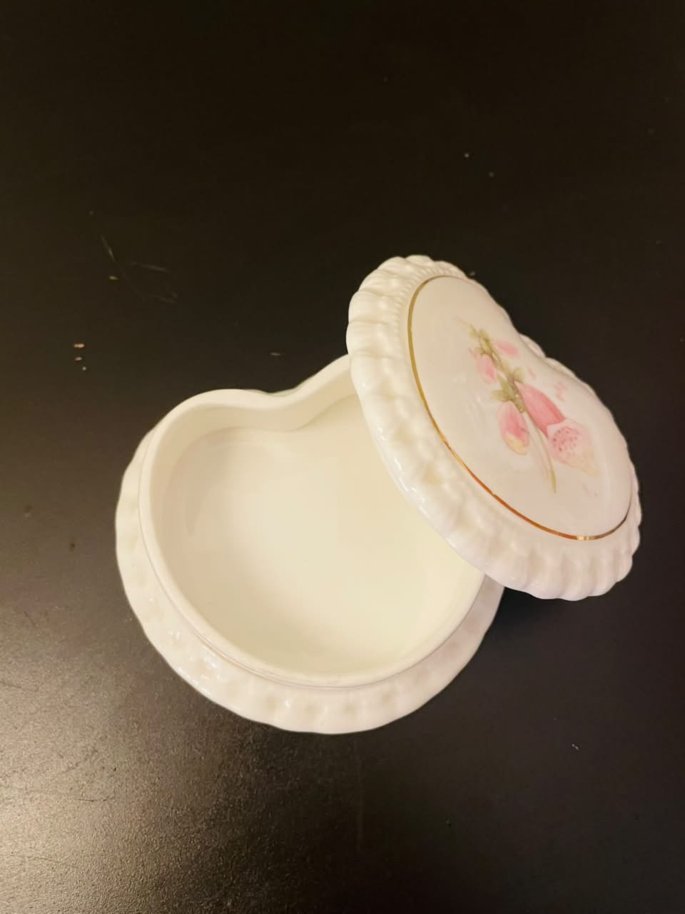 Beaufort Fine Bone China Heart Shaped Trinket Box Floral