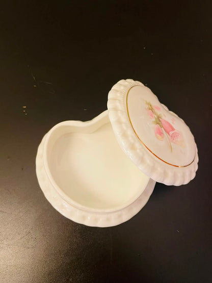 Beaufort Fine Bone China Heart Shaped Trinket Box Floral