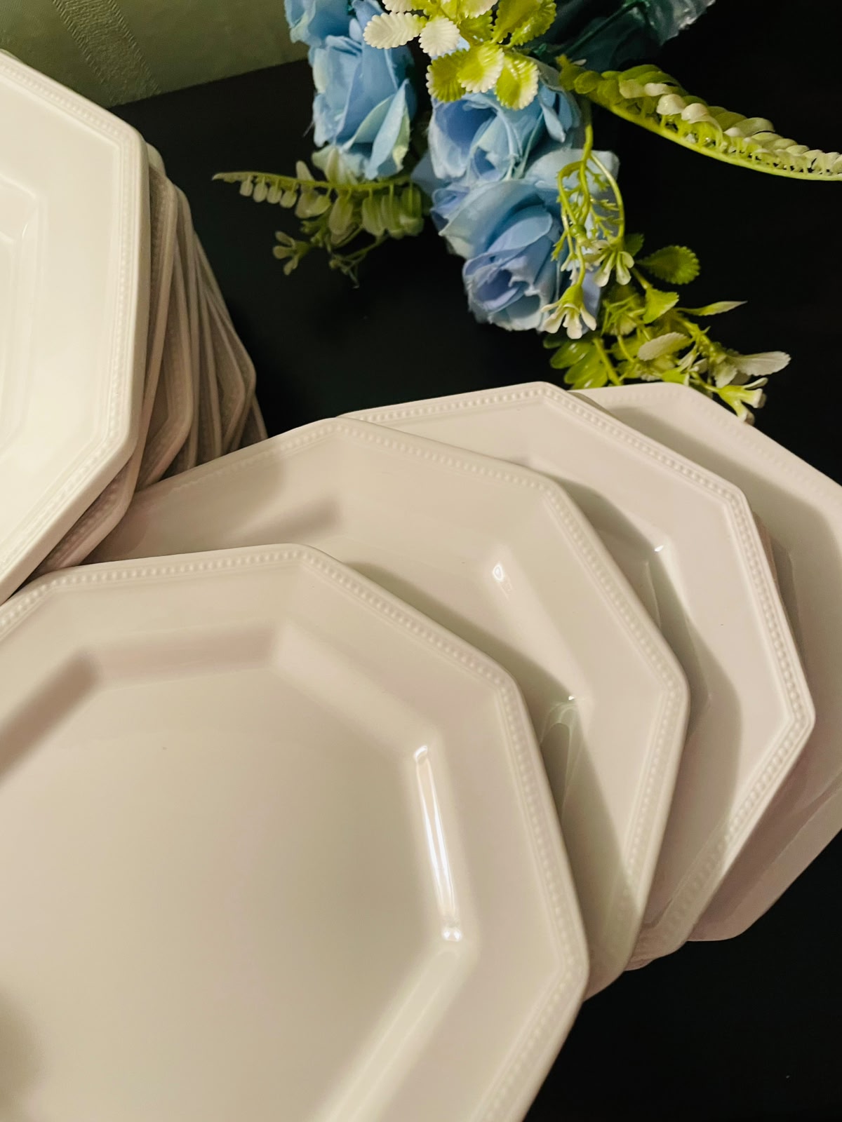 Johnson Bros Heritage White Octagonal Dinner & Quarter Plate Set 8 persons