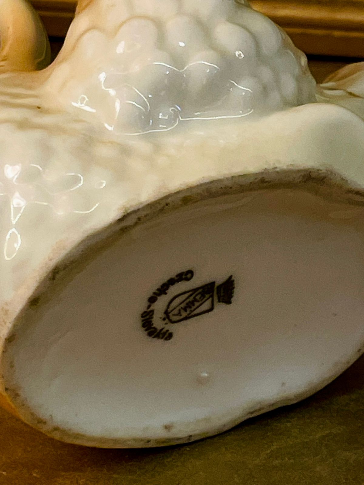 Vintage Worthing Swan Vase – Lucky White Heather Souvenir
