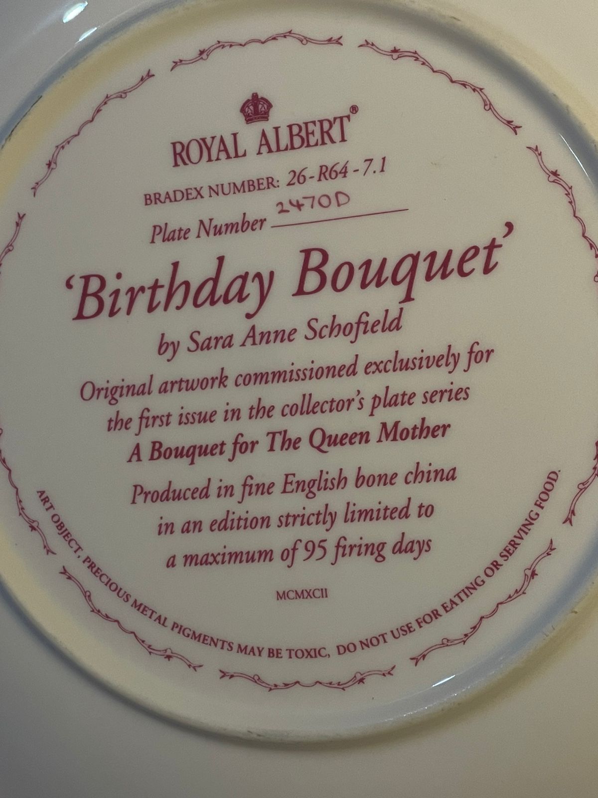 Royal Albert Collectors Wall Plate – Birthday Bouquet “ Display Plate 8.5" [Rare Find]