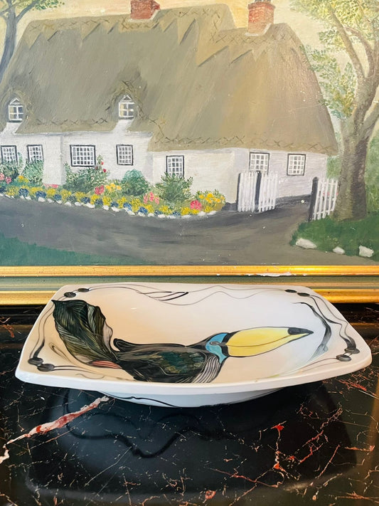 Hand-Painted Porcelain Bowl with Toucan Design – 11 Inches – Contemporary Art Deco Style