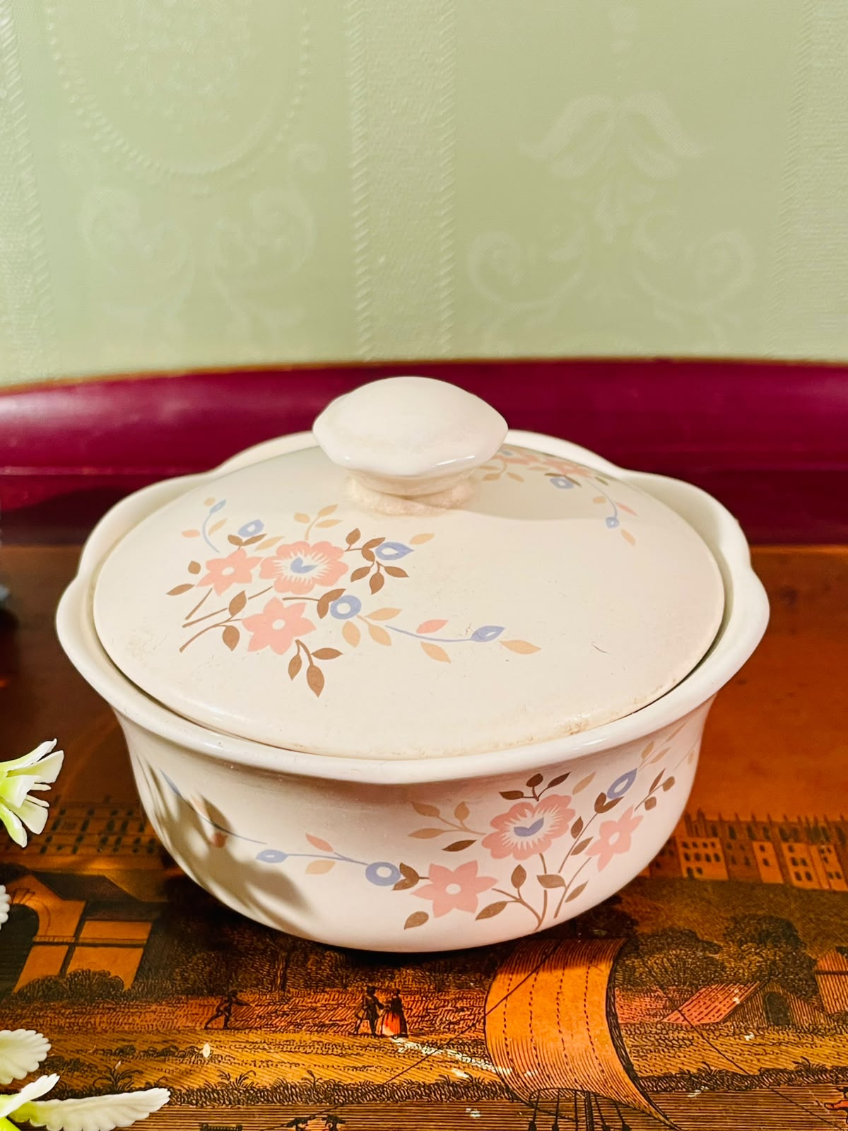 Floral Oven-Safe Casserole Dish with Lid