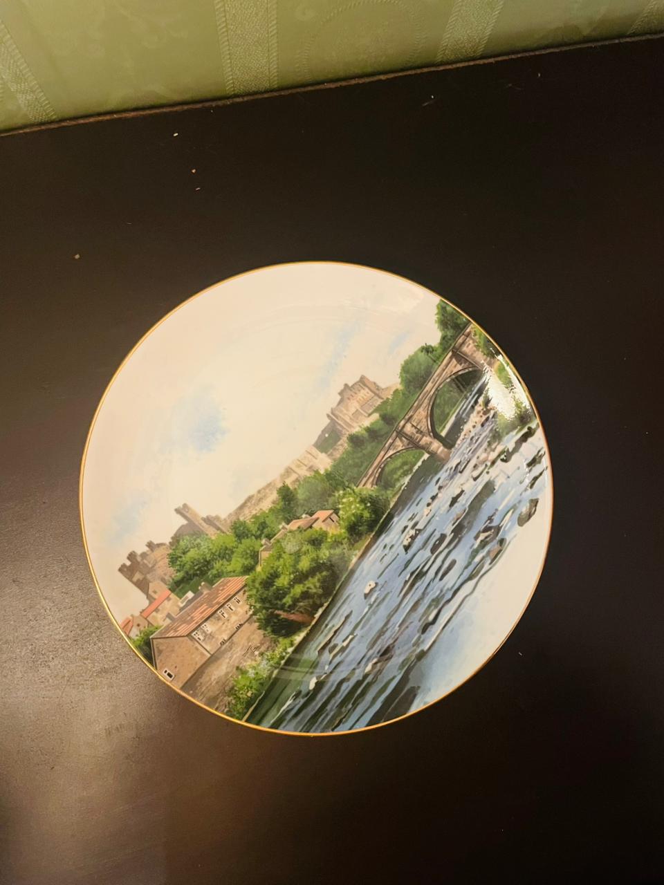 Royal Stafford Richmond Castle Bone China Plate 8.5"