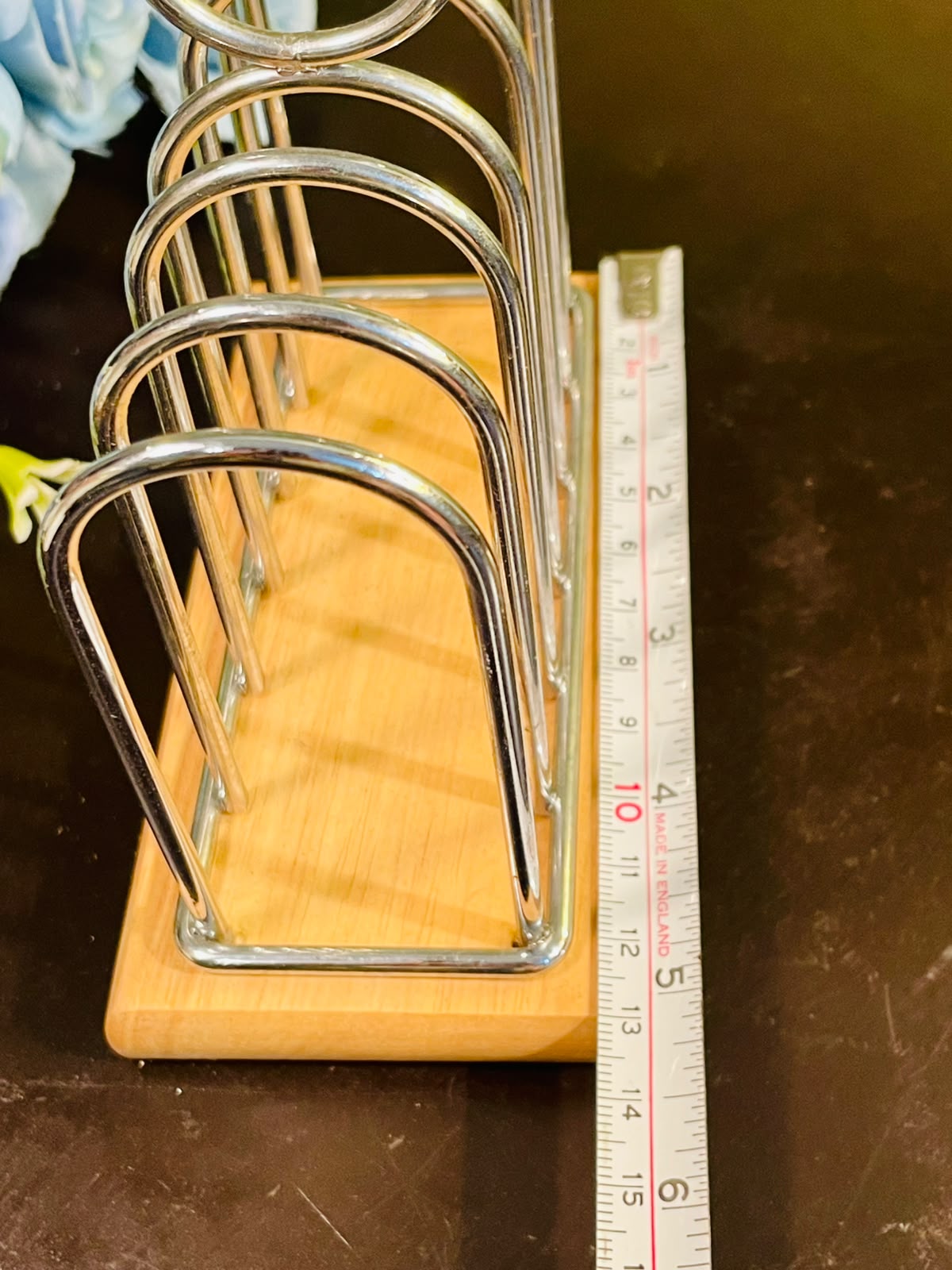 Bamboo Toast Rack with Metal Frame – 6 Slot Bread Holder