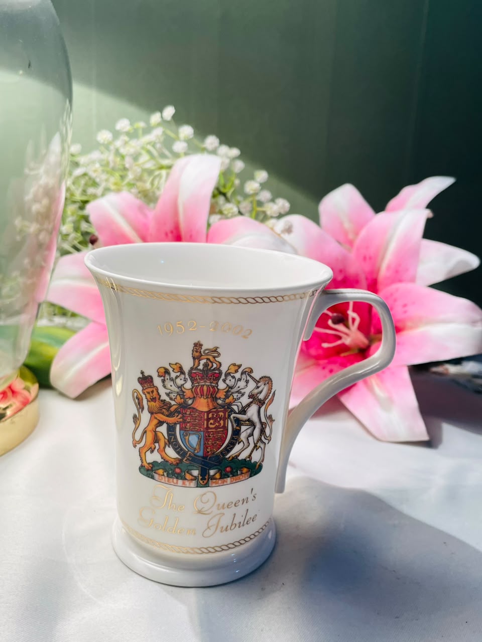 Dunoon Queen’s Golden Jubilee 1952–2002 Fine Bone China Mug England Approx. 12 cm