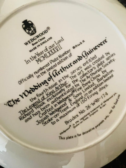 Wedgwood “The Wedding of Arthur and Guinevere” – The Legend of King Arthur Collector Plate (1987, Made in England)