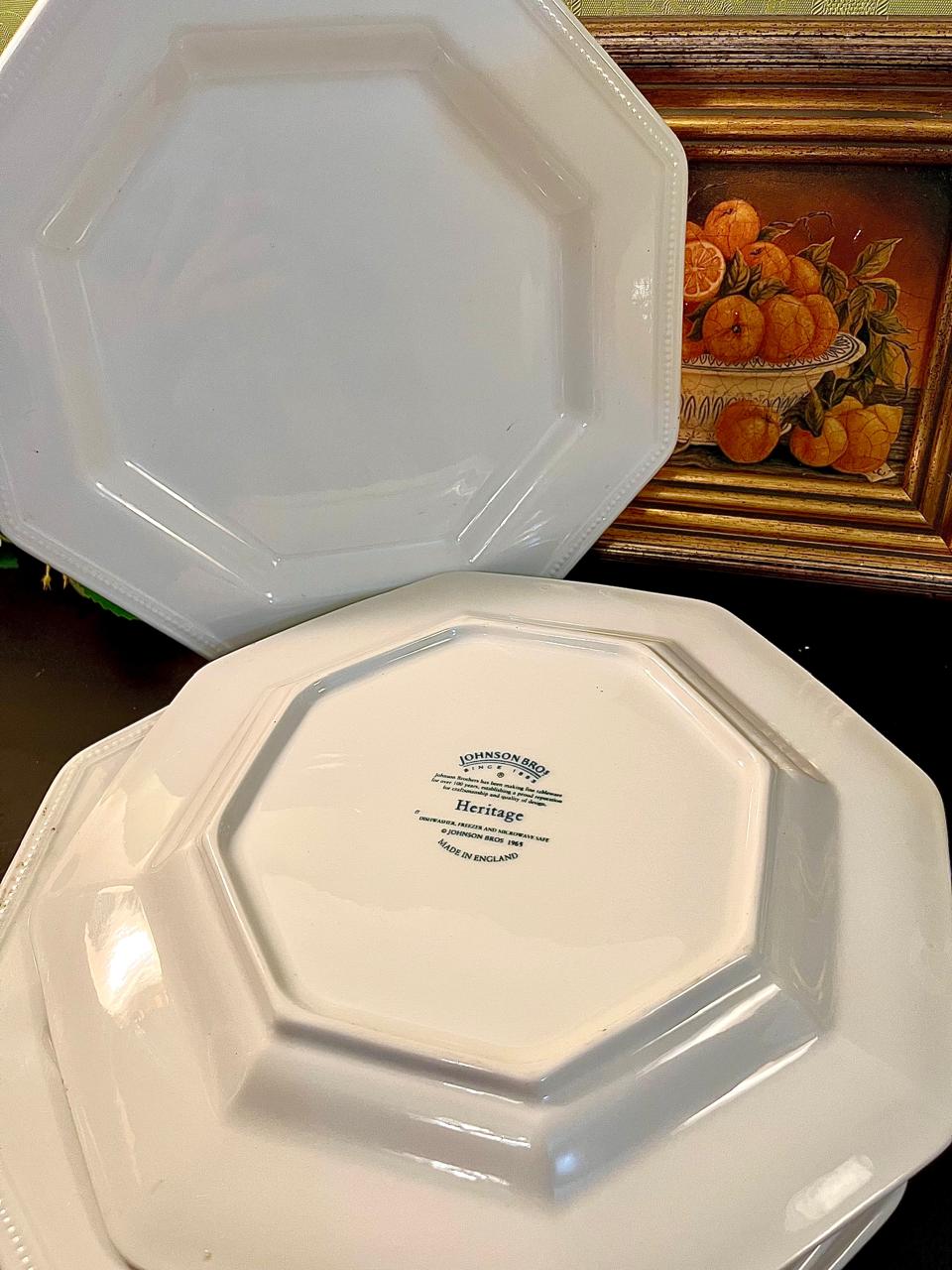 Johnson Bros Heritage 10" Octagonal Dinner Plates Set of 4