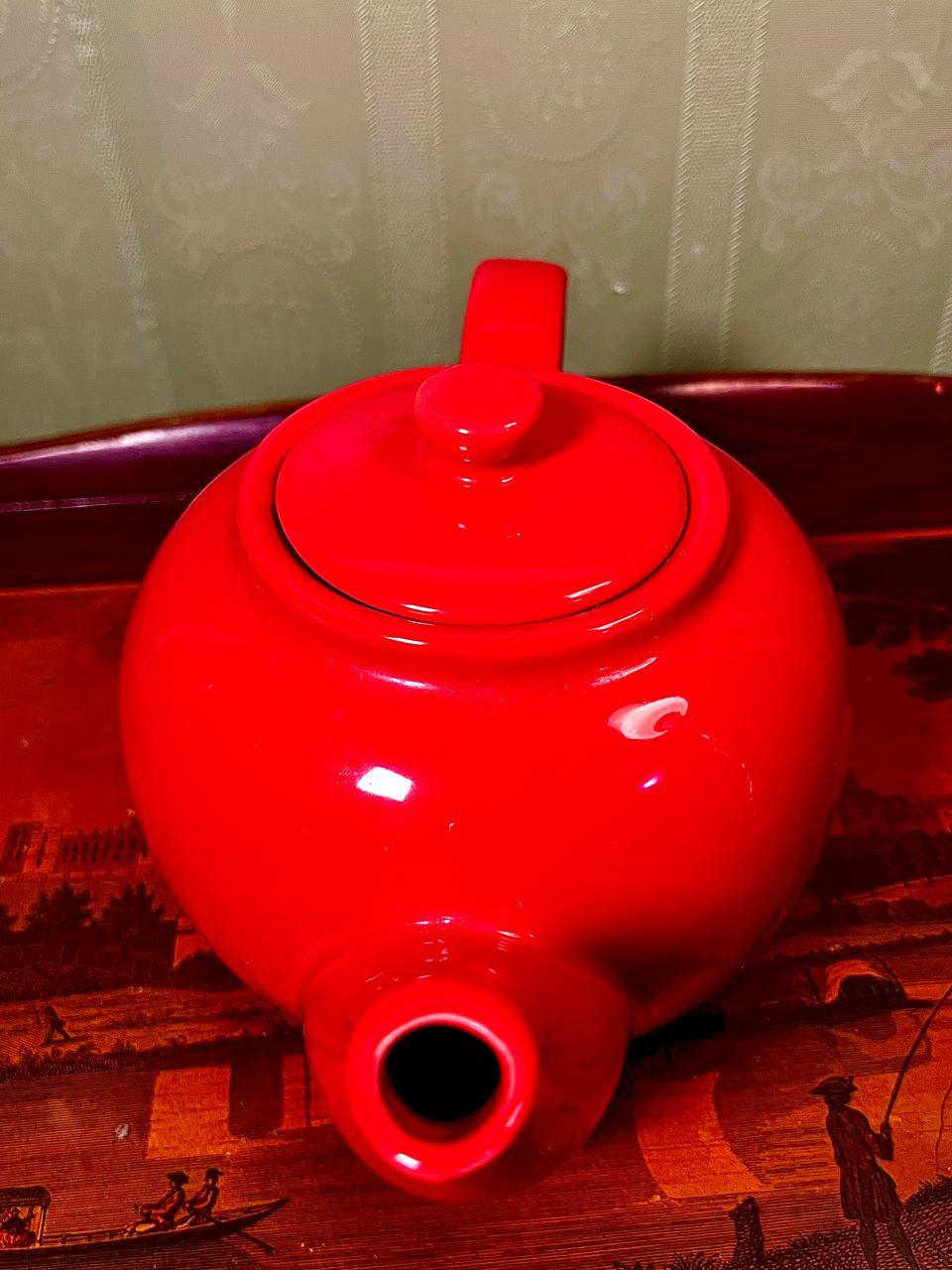 Modern Glossy Red Ceramic Teapot with Lid | 6 Inch Tea Pot