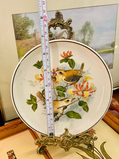 Prud’nash Pottery “Wren with Honeysuckle” Plate – Made in England