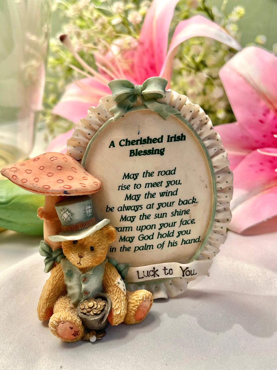 Irish Blessing Teddy Bear Figurine – Lucky Leprechaun Style Ornament, Approx. 10 cm