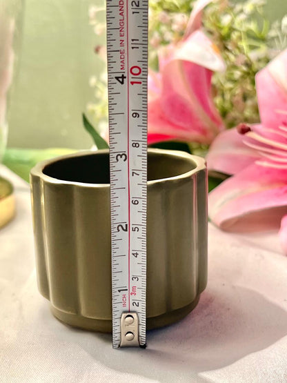 Olive Green Ribbed Ceramic Planter – Approx. 3 Inch